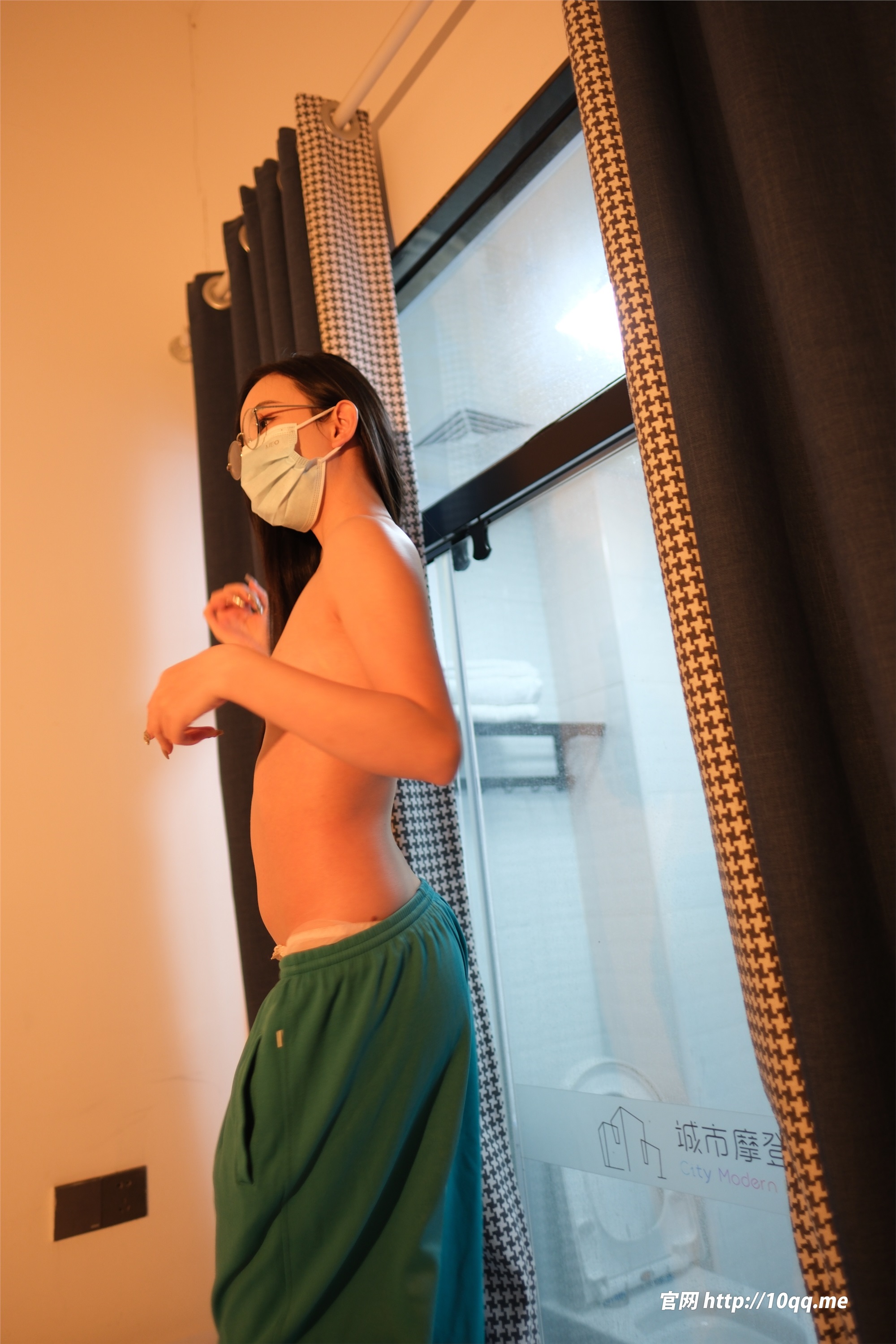 ROSI写真 口罩系列 2024.12.02 NO.3095